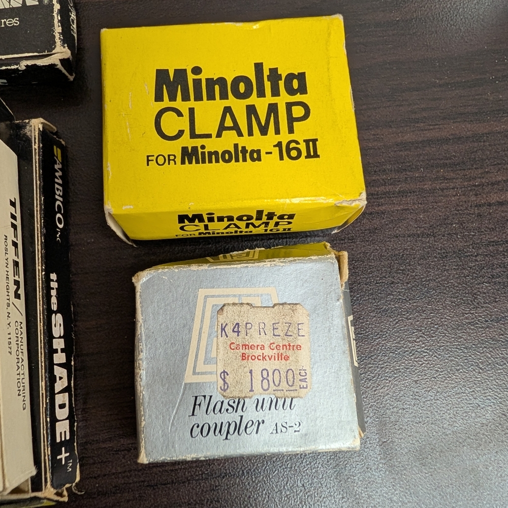 Vintage Camera Accessories Lot- Minolta, Ricoh Wireless Shutter, Polaroid, Flash - Picture 4 of 9